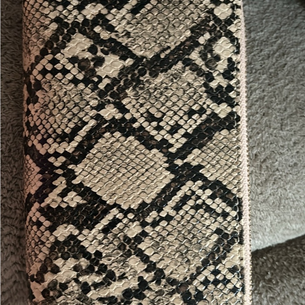 Wallet - Picture 2 of 4
